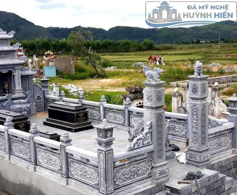 Khuôn viên lăng mộ đá điêu khắc thủ công