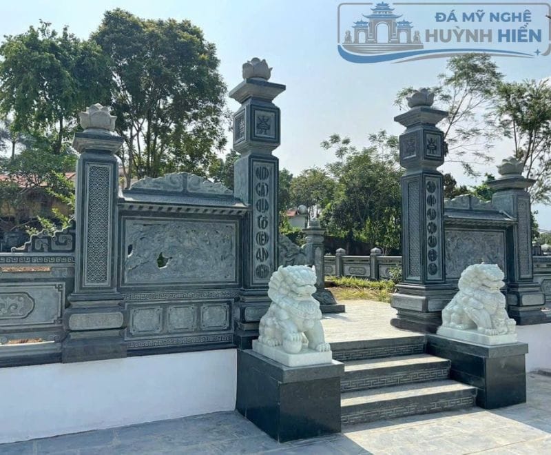 Cặp Kỳ Lân đặt trước Cổng đá khu nghĩa trang đẹp trang nghiêm
