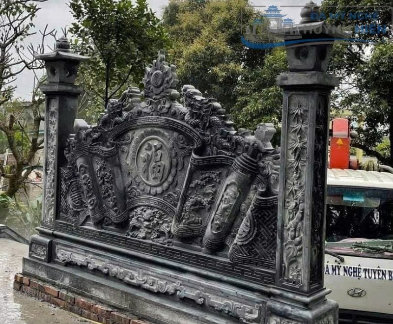 Bình phong đá chạm chữ Phúc đẹp
