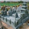 Khuôn viên lăng mộ đá xanh rêu đẹp