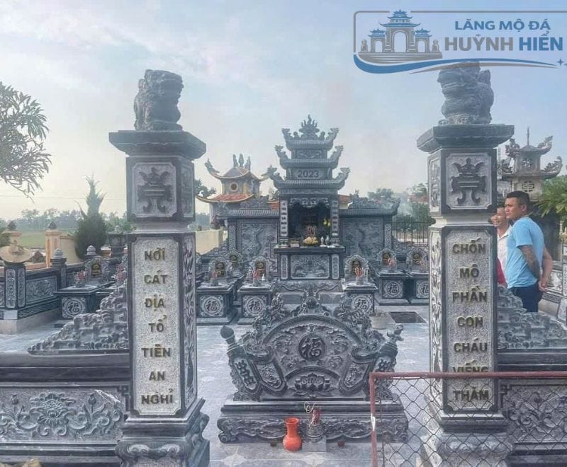 Top 30 Câu đối lăng mộ Cha Mẹ Khu lăng mộ đá có câu đối do Đá mỹ nghệ Huỳnh Hiển thi công