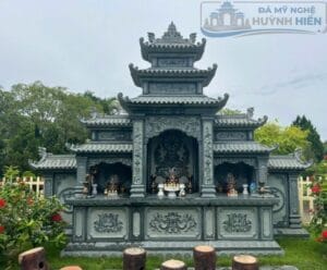 Long đình đá xanh rêu chạm khắc tinh tế chuẩn phong thủy