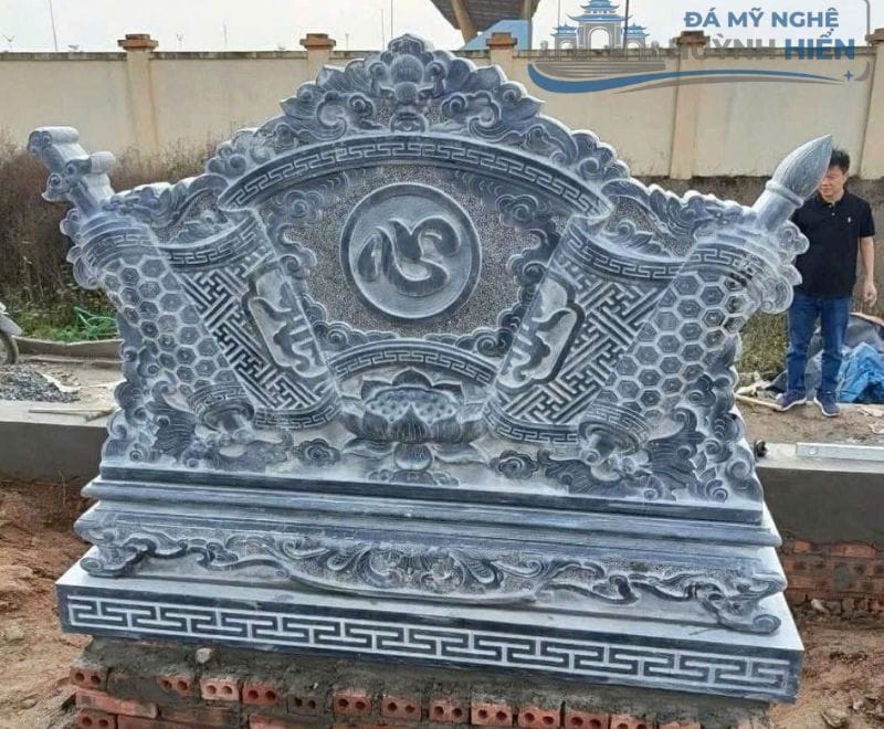 mẫu cuốn thư đá khắc chữ Tâm đẹp tại khu lăng mộ