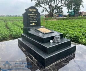 mộ đá tam cấp granite nguyên khối cao cấp