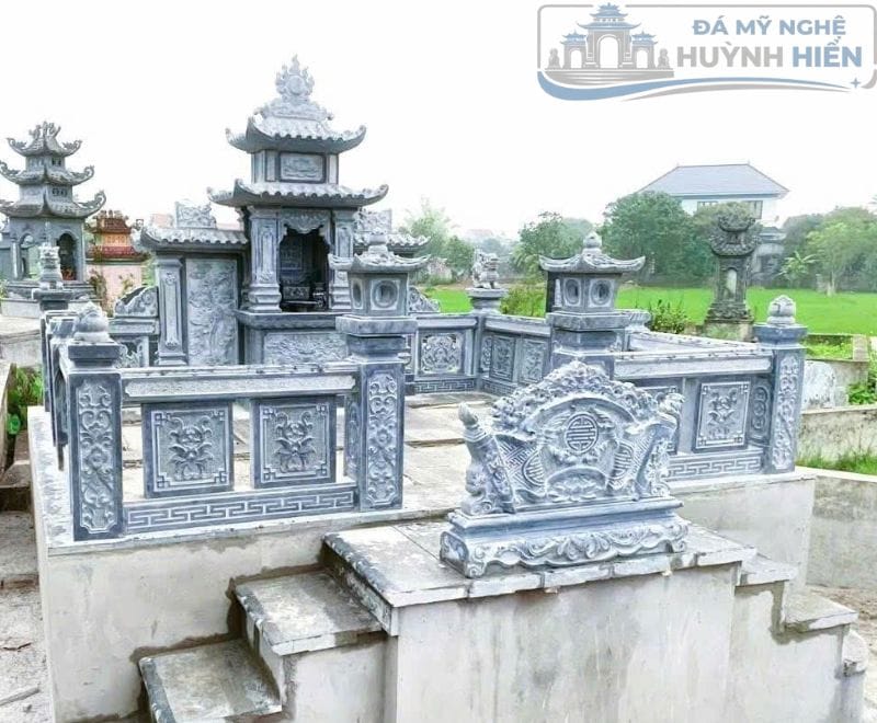 toan-canh-lang-mo-da-cao-cap-da-tu-nhien khuôn viên lăng mộ đá tự nhiên nguyên khối cao cấp