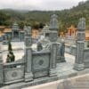 Khuôn viên lăng mộ đá nguyên khối cao cấp