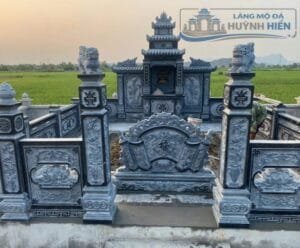 Khuôn viên lăng mộ đá đẹp uy tín chất lượng
