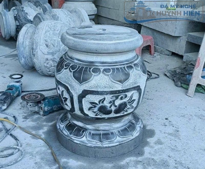 Chân tảng đá đẹp cho nhà thờ họ