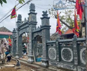 Mẫu cổng đá phong thủy cho nhà thờ họ