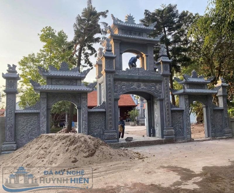 Cổng đá thiết kế theo yêu cầu khách hàng