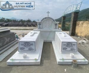 Mộ đá Công giáo cẩm thạch trắng tự nhiên bền đẹp theo thời gian